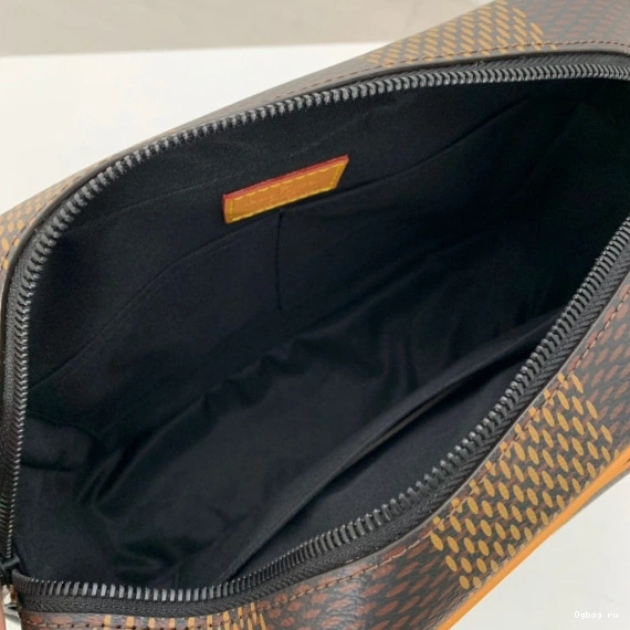 MESSENGER NANO AMAZONE LOUIS VUITTON 0812
